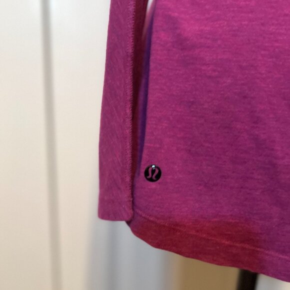 Lululemon Heather Purple Running Top With Thumb Hole Lightweight, Size 6 - Picture 3 of 3